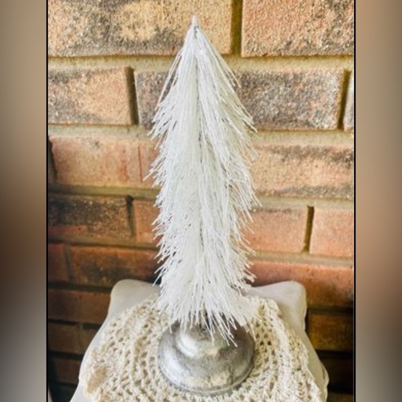 Snowbrush Pine Trees Set of 3 - Picture 5 of 10